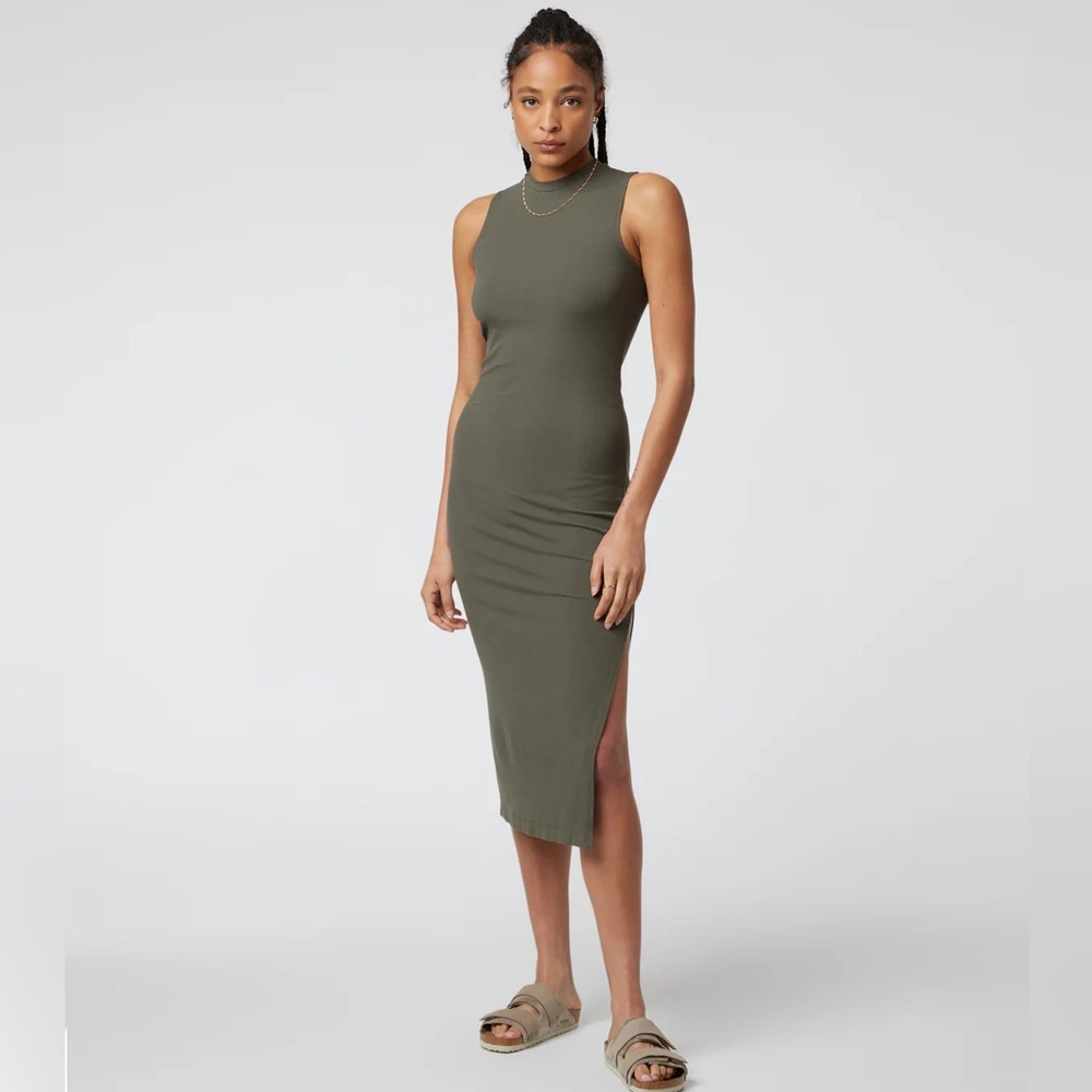 NWT Vuori Pose Sands Dress- Size Small. Color: Oregano Green